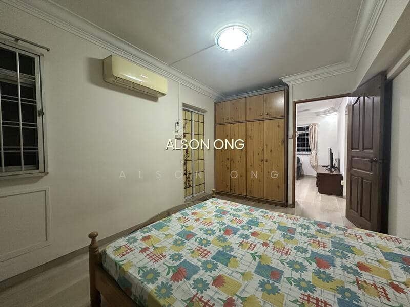 131 RIVERVALE STREET image 1 of 10