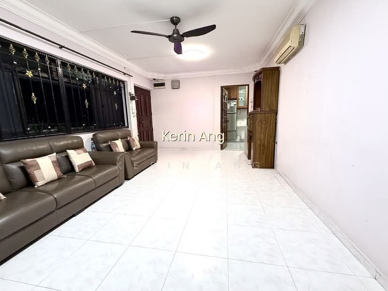 352 ANG MO KIO STREET 32 image 1 of 10