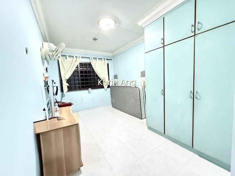 352 ANG MO KIO STREET 32 photo 3
