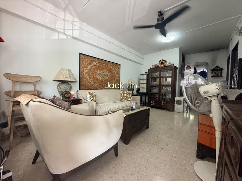 243 TAMPINES STREET 21 image 1 of 10