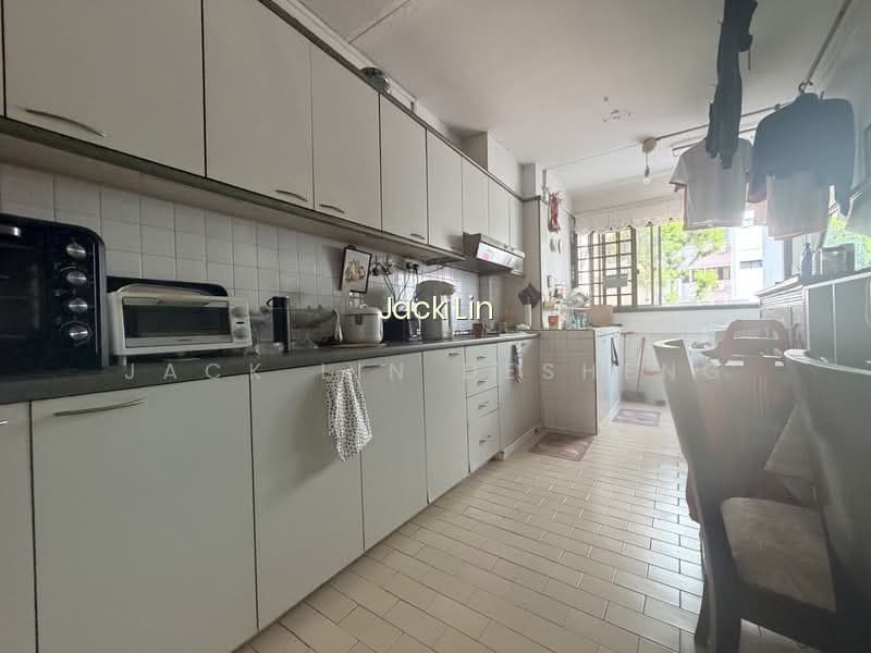 243 TAMPINES STREET 21 photo 5