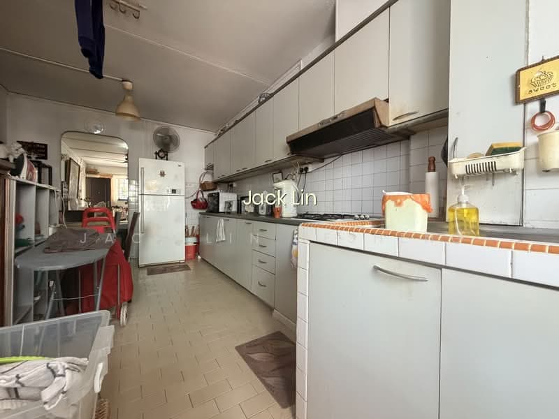 243 TAMPINES STREET 21 photo 6