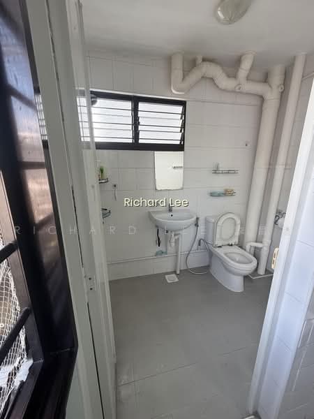 344 WOODLANDS STREET 32 photo 2
