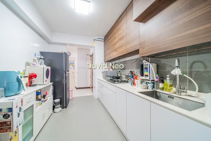 288C COMPASSVALE CRESCENT photo 3