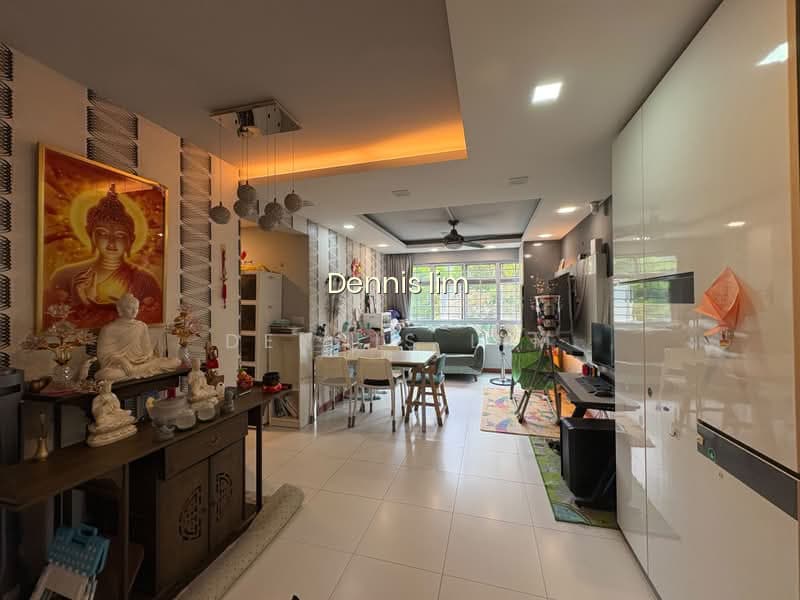 463B SEMBAWANG DRIVE image 1 of 8