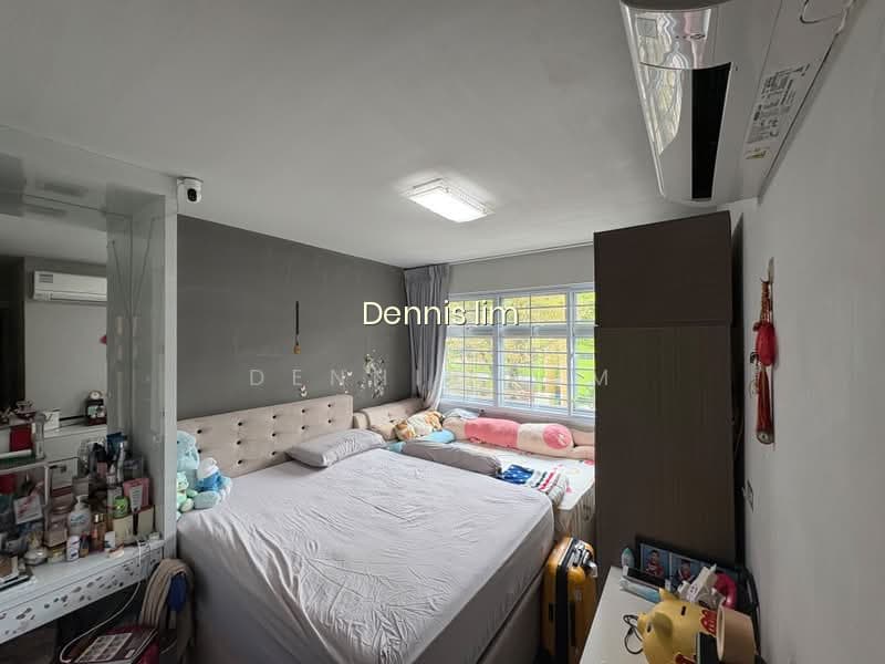 463B SEMBAWANG DRIVE photo 2
