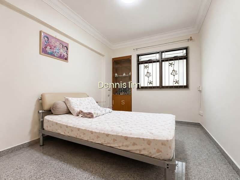 183D RIVERVALE CRESCENT photo 2