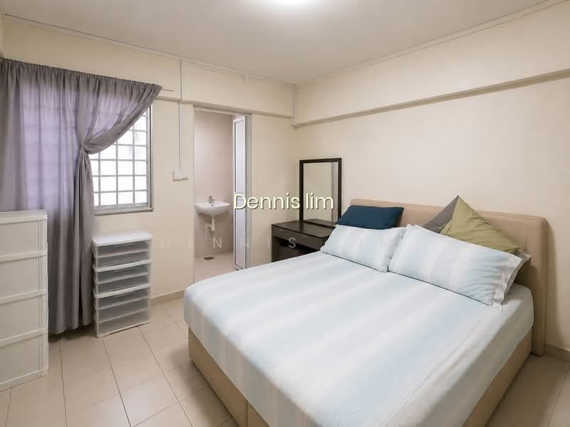 868 YISHUN STREET 81 image 1 of 5