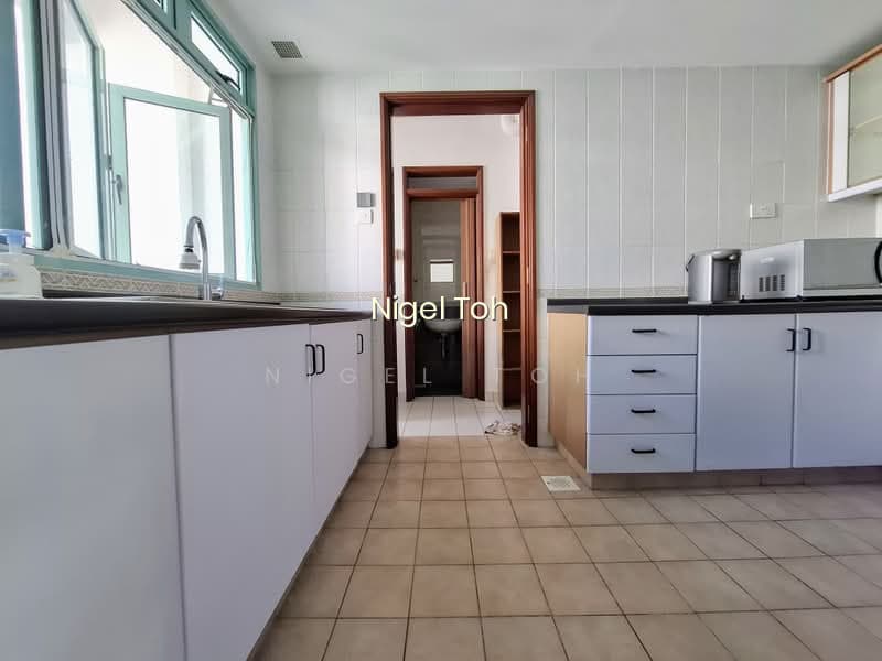 BALLOTA PARK CONDO 5