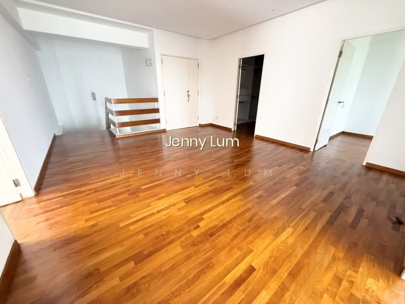 THOMSON GROVE photo 2
