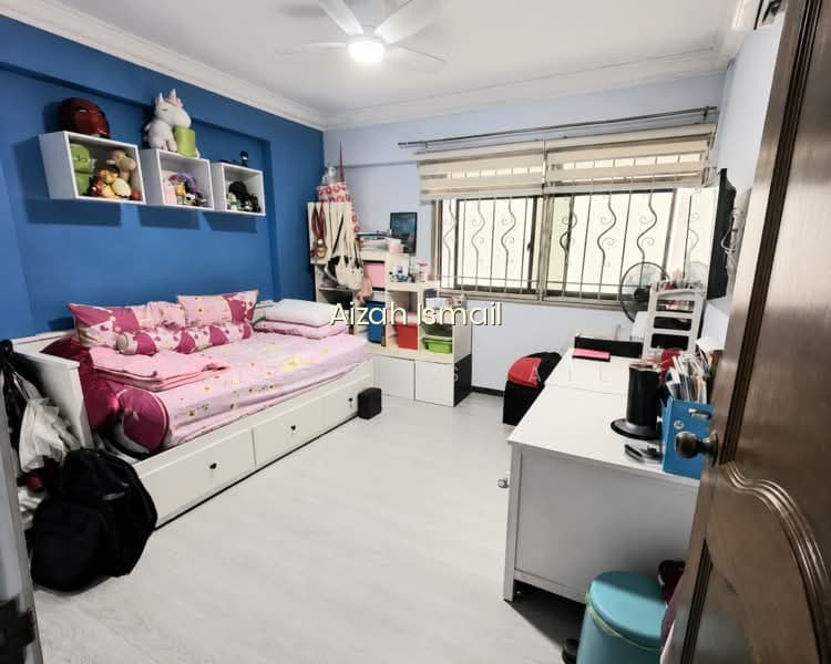 648 WOODLANDS RING ROAD photo 4