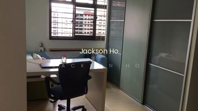 981A BUANGKOK CRESCENT image 1 of 10