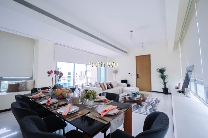 RESIDENCES @ EMERALD HILL photo 2