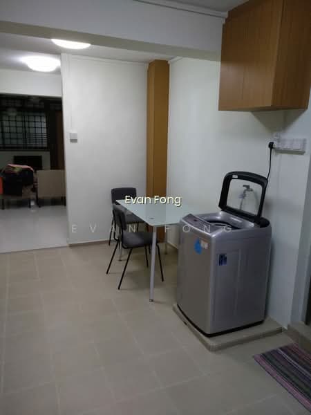 304 JURONG EAST STREET 32 photo 3