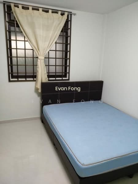 304 JURONG EAST STREET 32 photo 4
