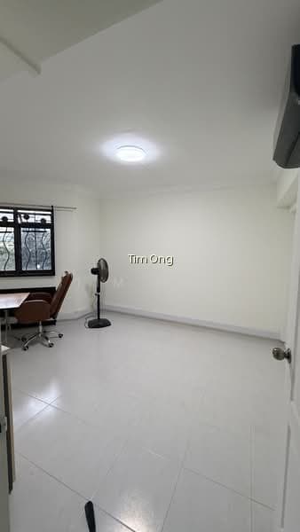 253 COMPASSVALE STREET image 1 of 9