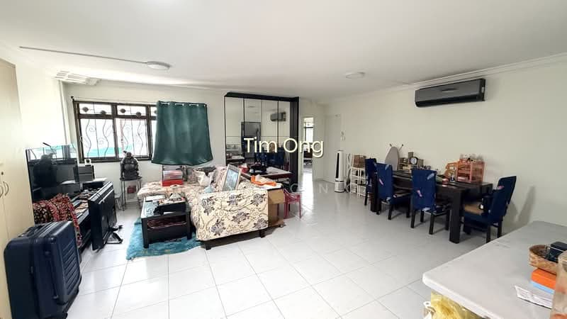 253 COMPASSVALE STREET photo 4