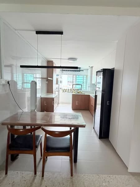 435 ANG MO KIO AVENUE 10 image 1 of 9