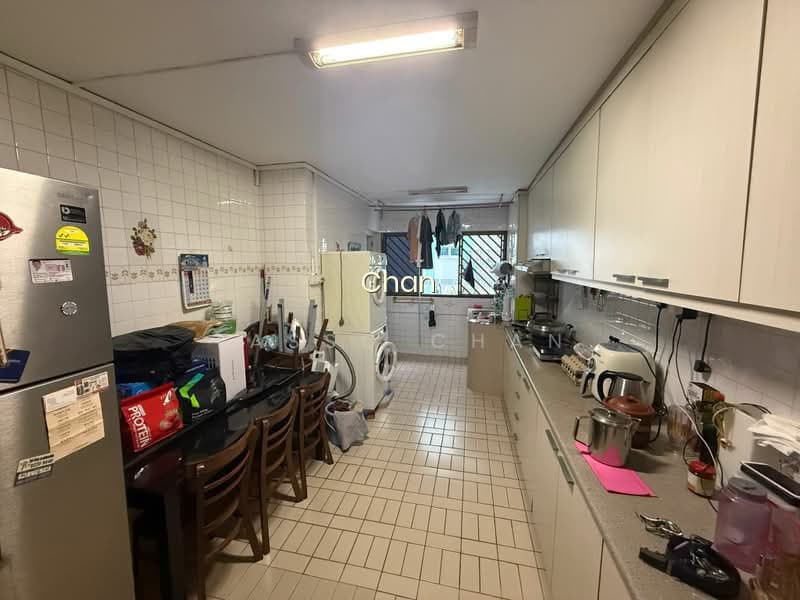 445 TAMPINES STREET 42 image 1 of 6