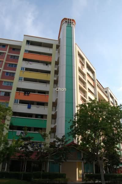 445 TAMPINES STREET 42 photo 4