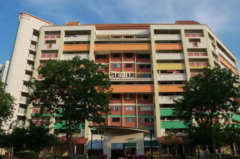 445 TAMPINES STREET 42 photo 5