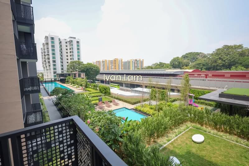 SCENECA RESIDENCE image 1 of 10