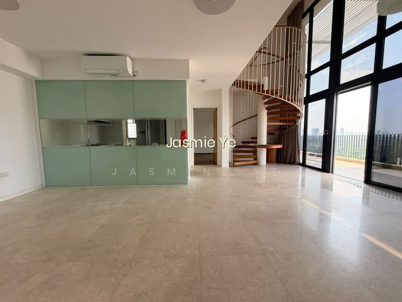 THE LAKEFRONT RESIDENCES photo 4