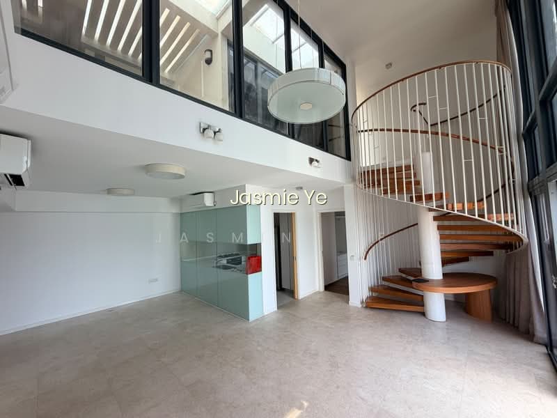 THE LAKEFRONT RESIDENCES photo 5