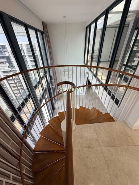 THE LAKEFRONT RESIDENCES photo 6