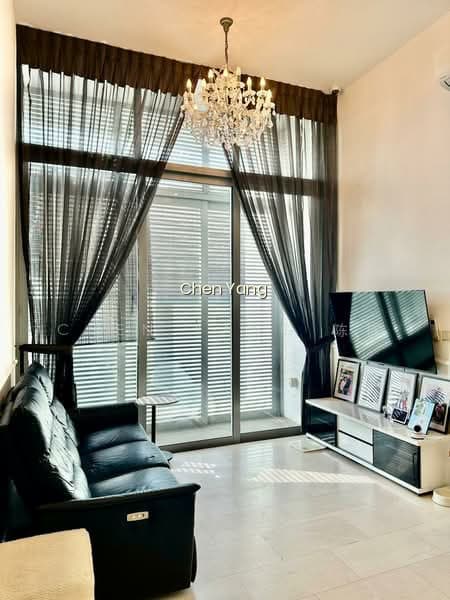 DUPLEX PENTHOUSE WITHIN 1KM OF RAFFLES GIRLS PRIMARY & NANYANG PRIMARY SCHOOL! image 1 of 10