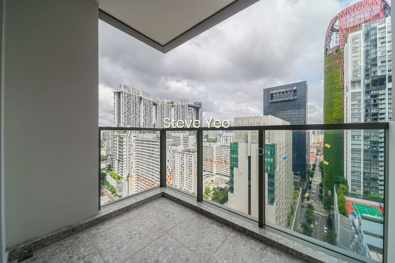 ONE BERNAM photo 2