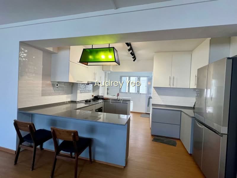 450G TAMPINES STREET 42 image 1 of 8