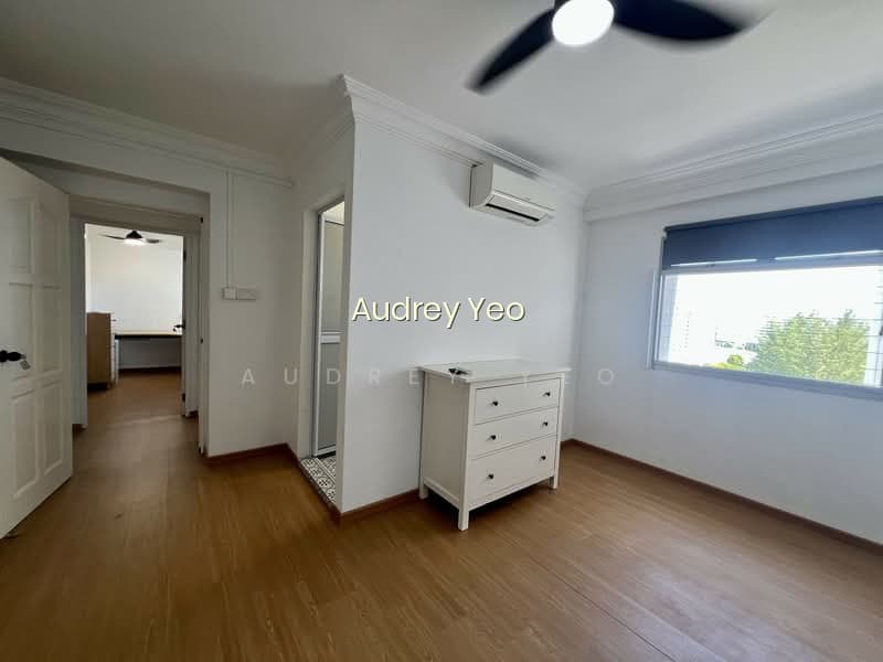 450G TAMPINES STREET 42 photo 2