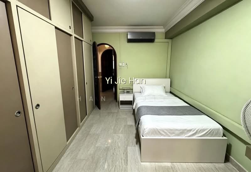 842H TAMPINES STREET 82 photo 4