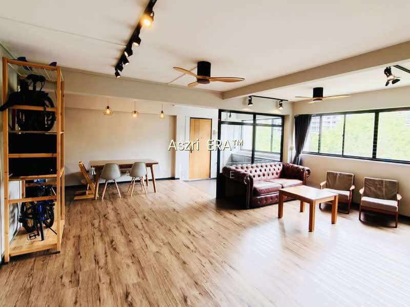 856 TAMPINES STREET 82 image 1 of 10