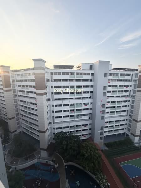 422 SERANGOON CENTRAL image 1 of 10