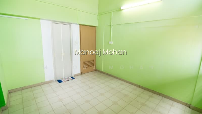 685 RACE COURSE ROAD photo 6