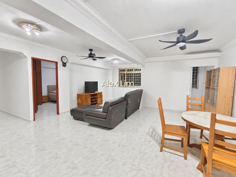 739 JURONG WEST STREET 73 photo 3