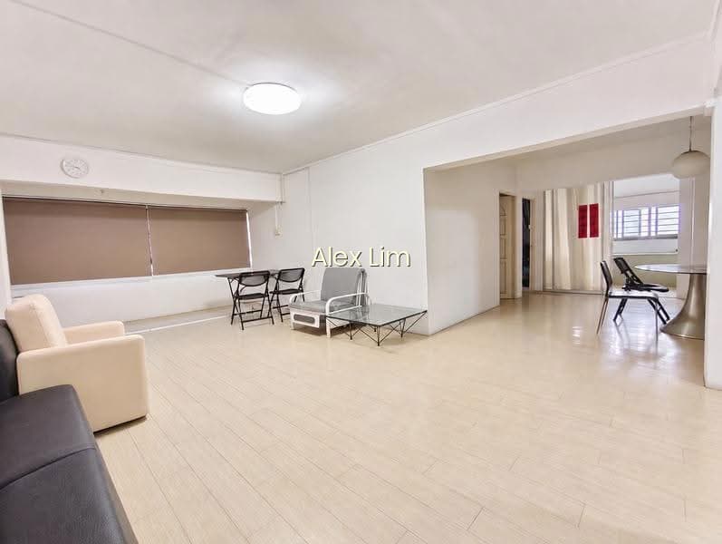 35 MARSILING DRIVE photo 3
