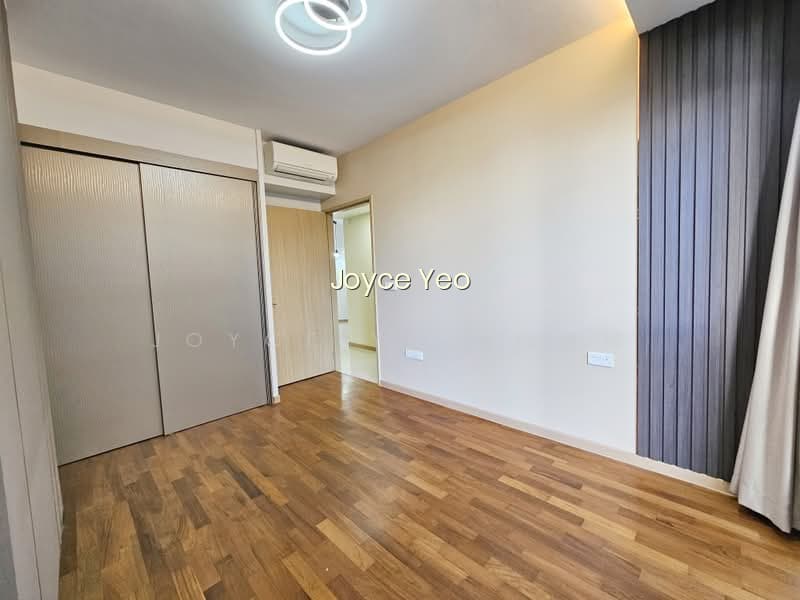 BOATHOUSE RESIDENCES photo 3