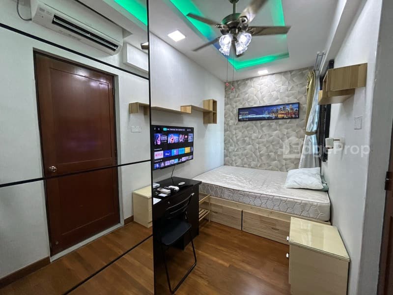 SIMEI GREEN CONDOMINIUM image 1 of 10