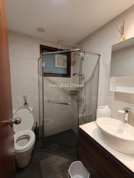 90 HOLLAND ROAD photo 6