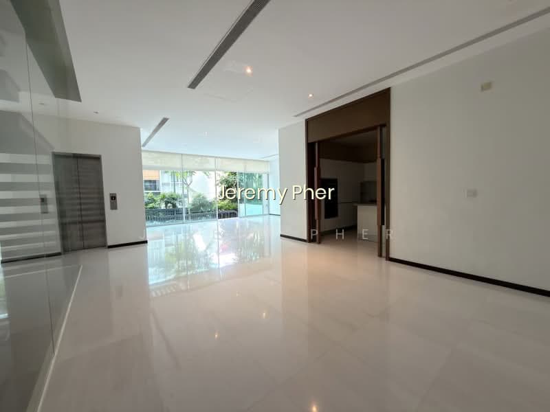 RESIDENCES @ EMERALD HILL photo 5