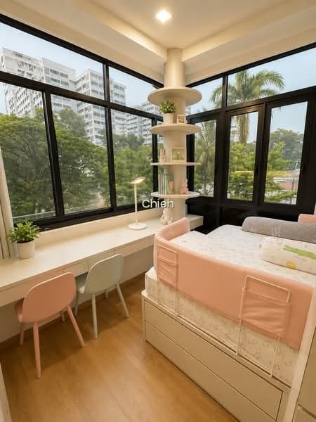 PARKWOOD RESIDENCES photo 2