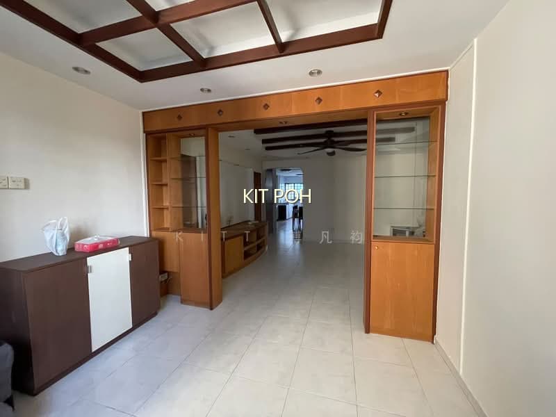 BLK 336 ANG MO KIO AVE 1 image 1 of 9