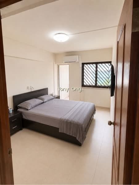 166 TAMPINES STREET 12 photo 3