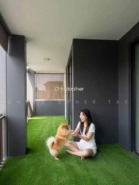 THE VENUE RESIDENCES AND SHOPPES photo 3