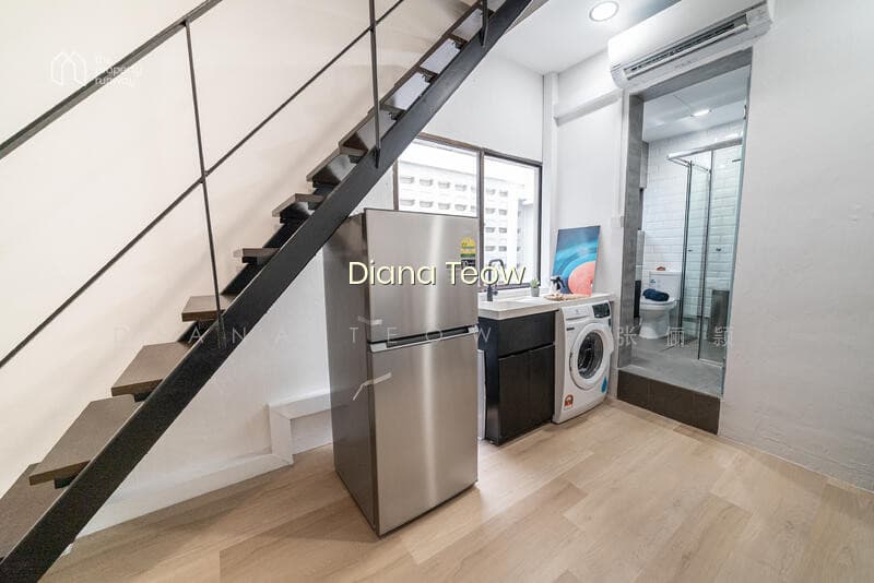 STUDIO FOR RENT AT PASIR PANJANG ROAD- WALK UP APARTMENT 3