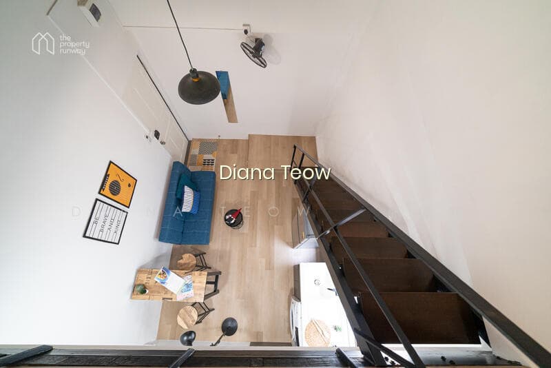 STUDIO FOR RENT AT PASIR PANJANG ROAD- WALK UP APARTMENT 4