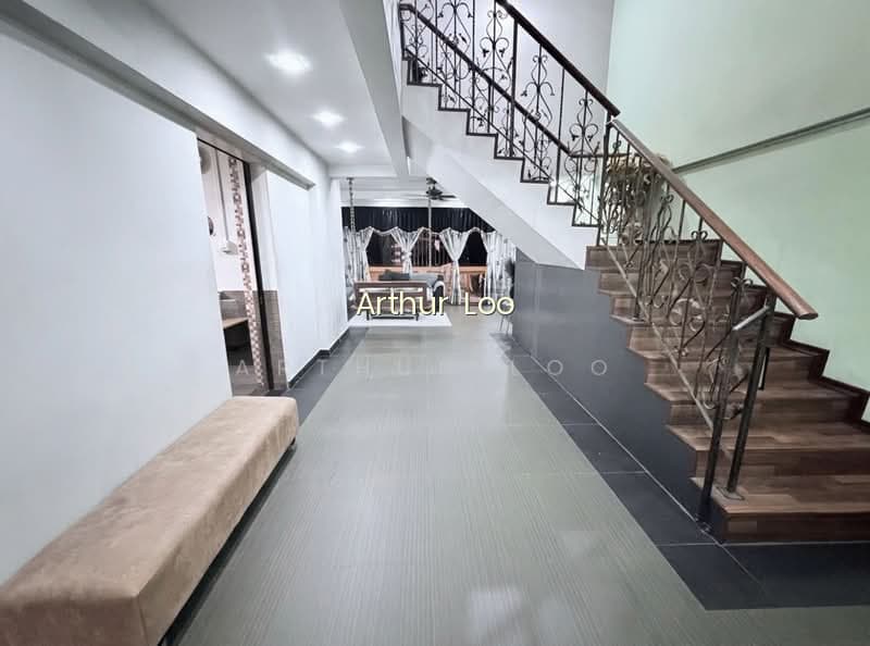 407 JURONG WEST STREET 42 image 1 of 10